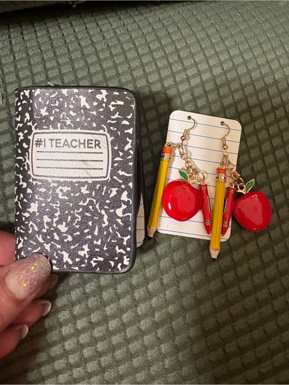 #1 TEACHER Notebook Print Coin Purse with Apple & Pencil earrings NWOT